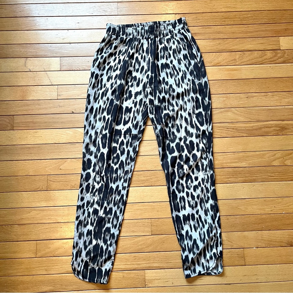 Charles Henry Leopard Animal Print Pants